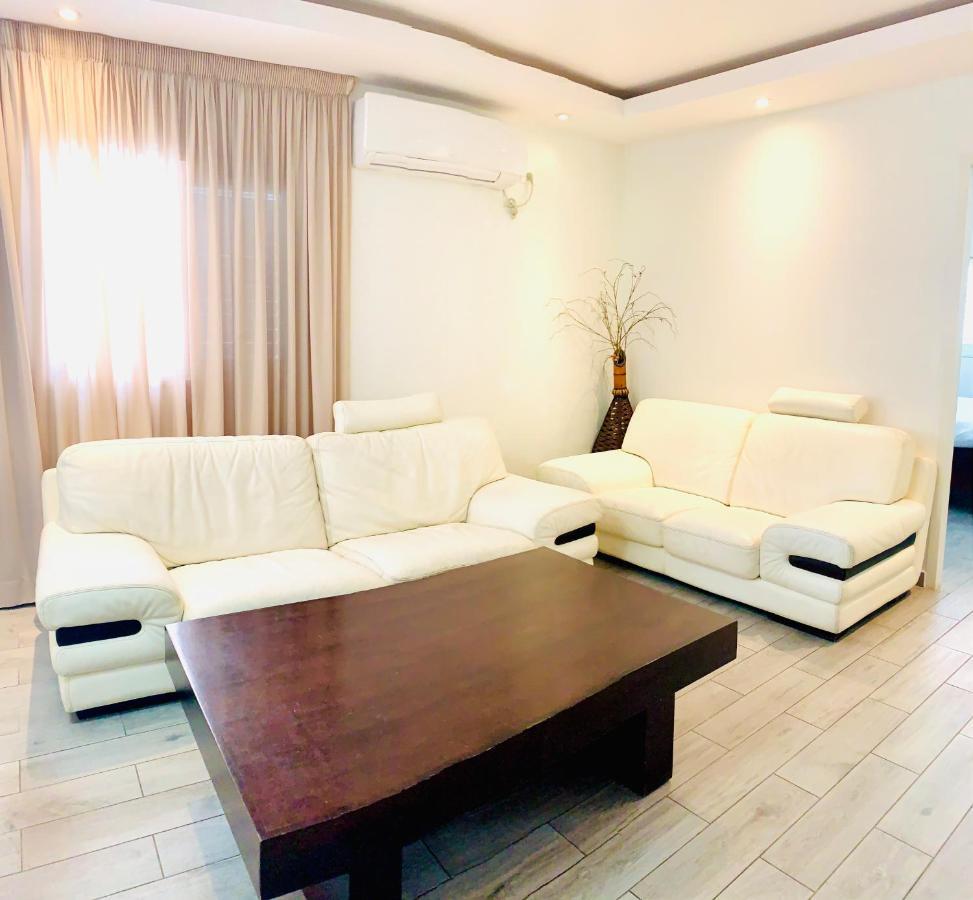 Royal Lea Apartmens Netanya Exterior foto